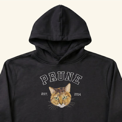 Hoodie college bordado con retrato de mascota