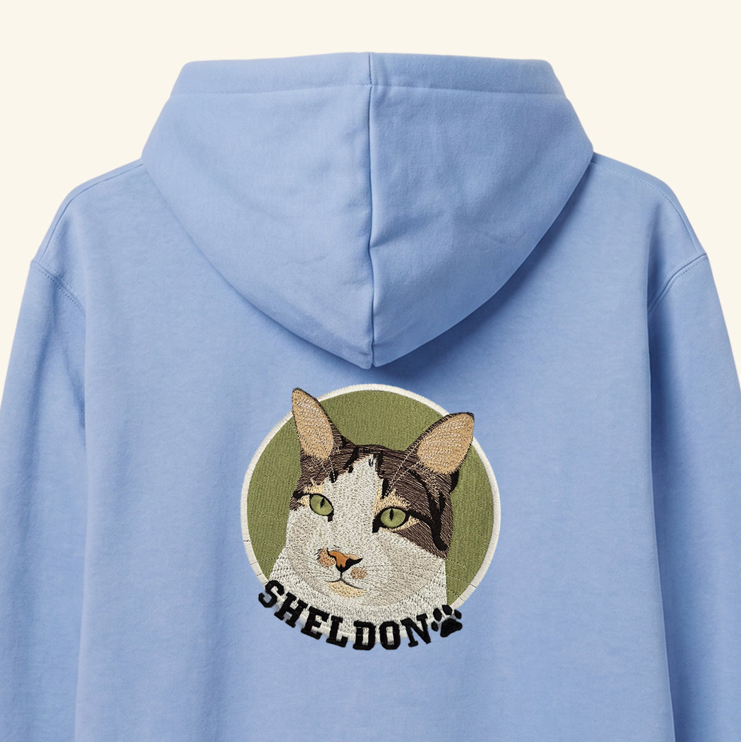 Hoodie con retrato de mascota bordado en la espalda