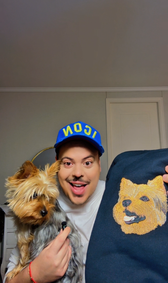 PET LOVER